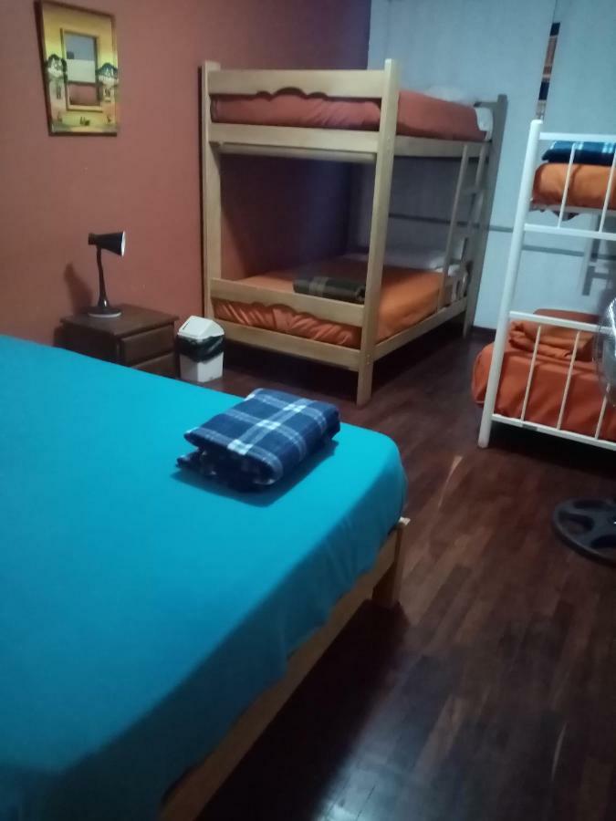 Casa Hualpa Hostel Lima Eksteriør bilde